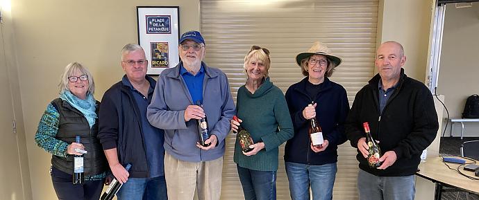 Mary (visiting from Pyrinees Petanque Club), Tony, Howard, Trish, Helen & Wayne.